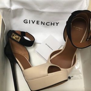 ✨ Givenchy Platform Heels NWT✨